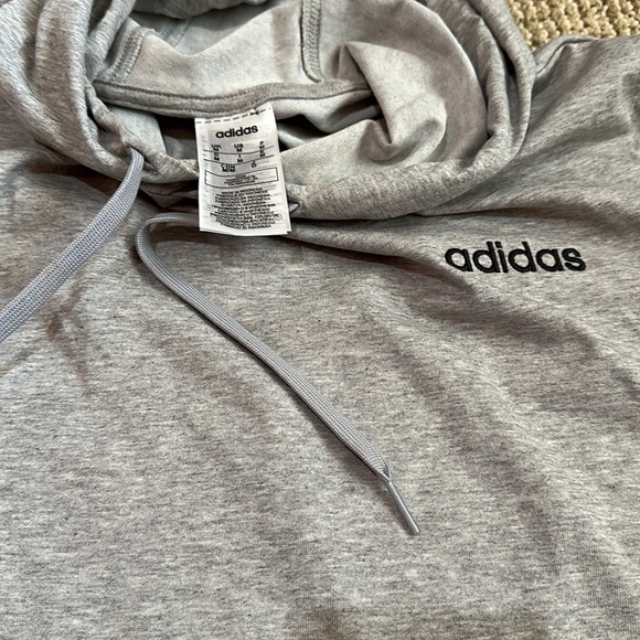 Adidas Sweatshirt - Picture 6 of 7
